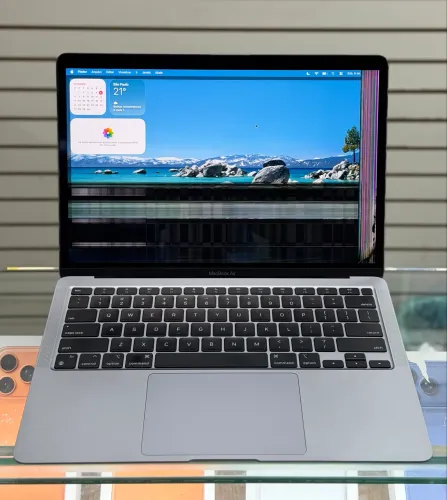 Macbook air m1 8gb / 256gb bateria 90% ( ideal para ser usado como mac mini )