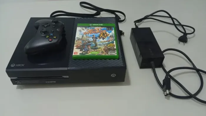 Xbox One Fat (500GB) + 1 Controle 