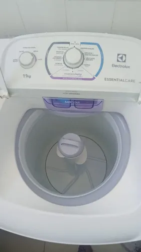 Maquina De Lavar Praticamente Nova