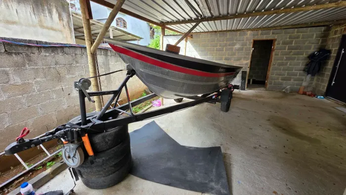 Barco pantanautica aluminio SCORPION 