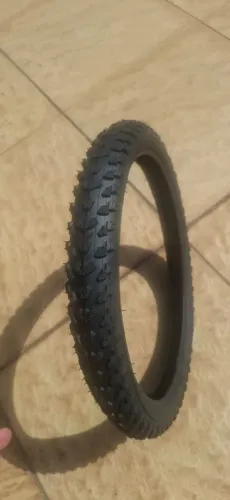 Pneu de bicicleta aro (16x1.75). 100% Novo, nunca foi usado.