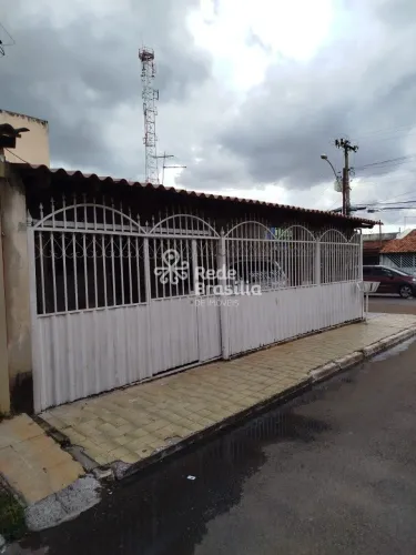 QSF - Casa à venda, ótima localização, Taguatinga Sul