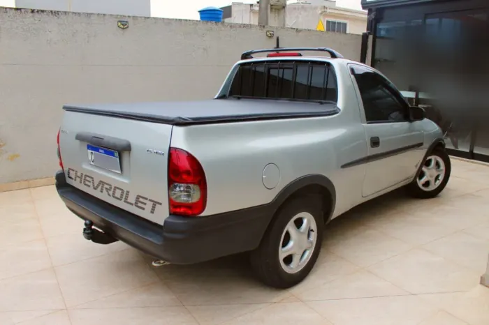 Chevrolet Corsa Pick-up Std/ Rodeio 1.6 MPFI 2000