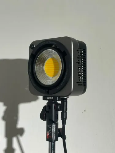 Zhiyun Molus G200
