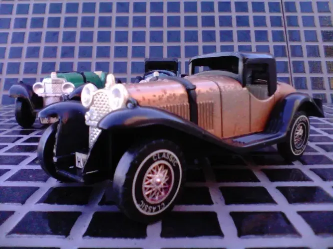 MINIATURA ANOS 80 - Alfa Romeo Speedster 1932 H.W.07 - 5017 CLASSIC. Ecc.: 1/32-36
