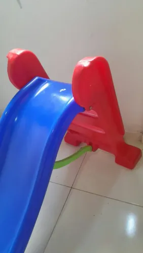 Vende-se escorregador