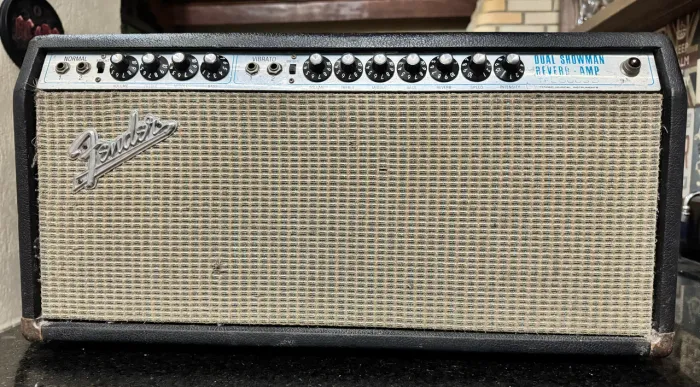 Amplificador Fender Dual Show Man Reverb 
