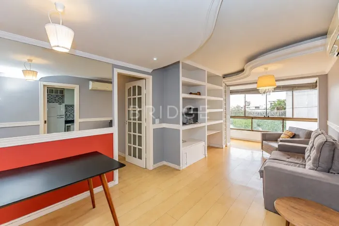 Apartamento 2D mobiliado no Petrópolis
