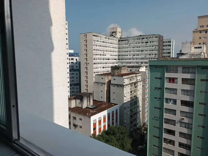 Próximo ao Canal 1 Kichenette toda reformada , 1 quadra da praia.