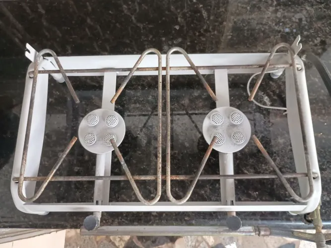Fogão a gaz, prático de fácil locomoção 