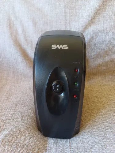 Estabilizador SMS Revolution VI com 6 tomadas 115V, 1000W