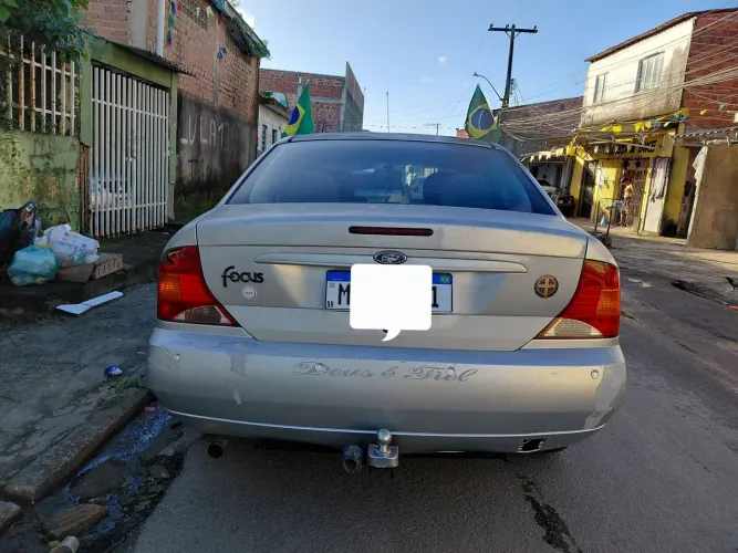 Ford Focus Sedan 2.0 16v/2.0 16V Flex 4P 2001