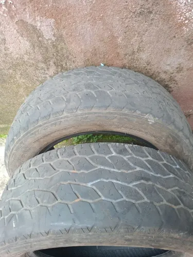 Pneus 205/60 R15