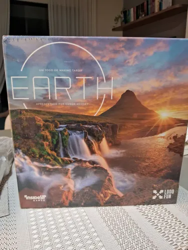 Jogo Earth - LACRADO/NOVO