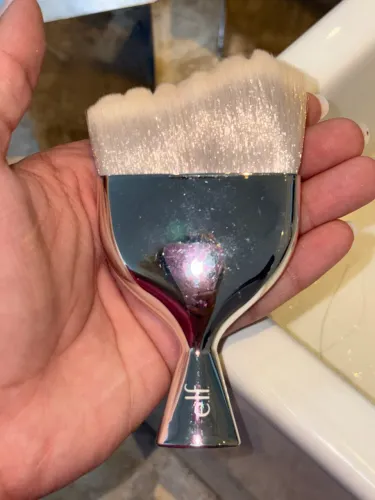 Pincel elf cosmetics- nunca usado