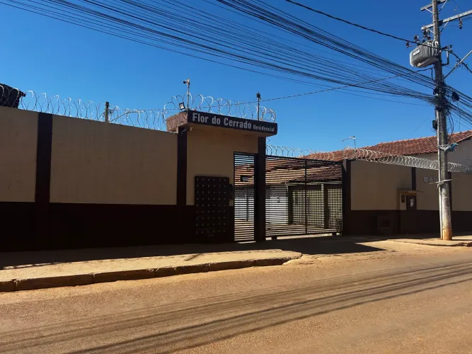 Alugo Casa Anhanguera C próximo ao hospital 