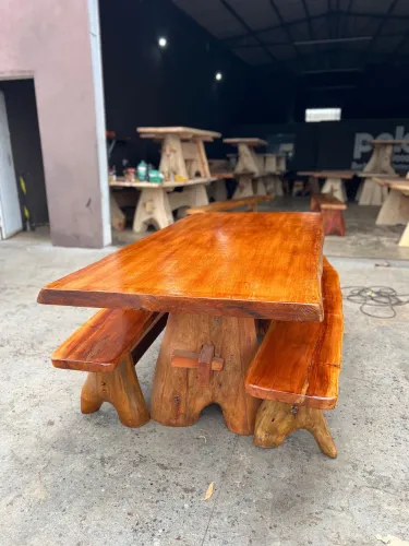 Mesa de madeira 2 metros