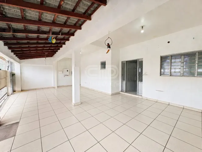 Casa comercial à venda no Cidade Alta