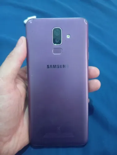 Samsumg Galaxy J8