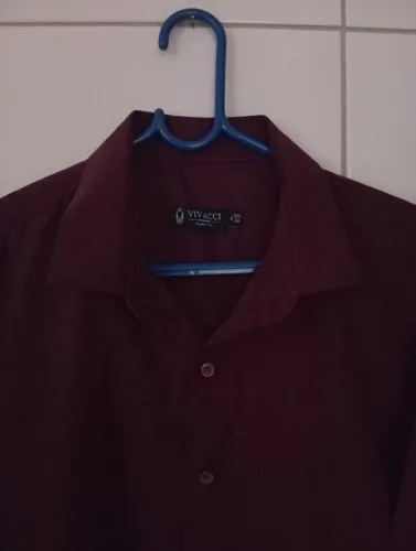 Camisa social masculina Marca Vivacci slim Fit vinho/Bordô Tamanho 4(G)