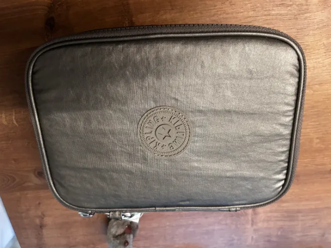 Estojo Kipling 100 pens