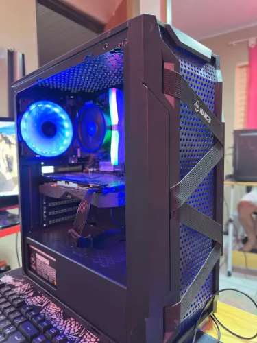 Pc gamer Ryzen 5 / RX580 8GB Otimo custo benefício