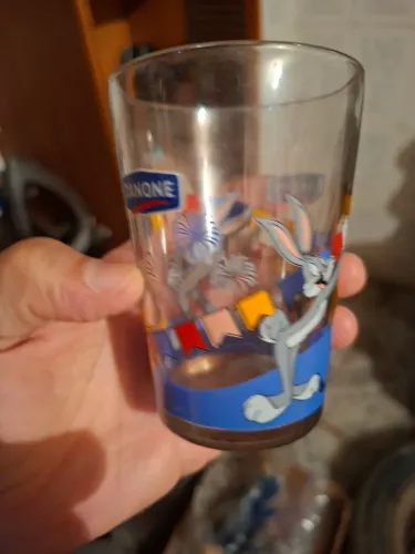 Copo promocional Danone