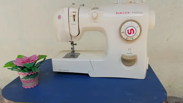 Máquina de costura Singer Fashion top