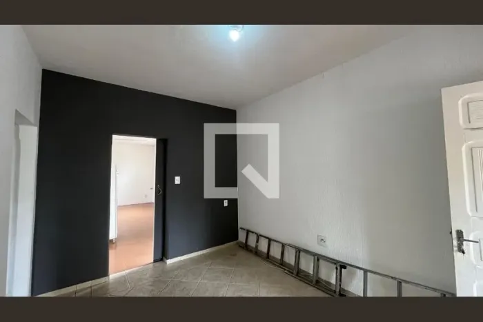 Casa à Venda - Taquaral, 2 Quartos, 230 m2