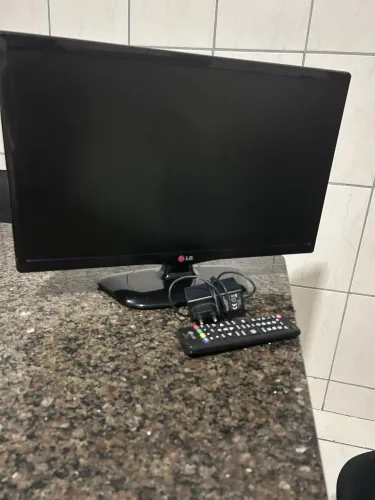 Monitor LG modelo 22MT45D
