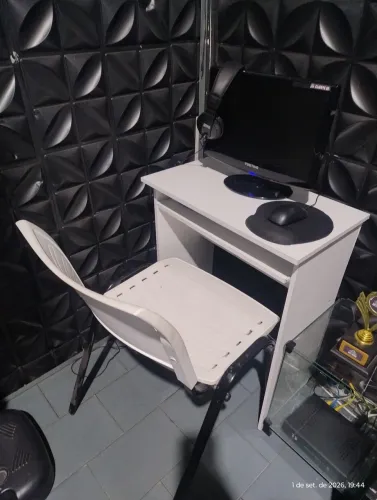 Computador Completo com mesinha