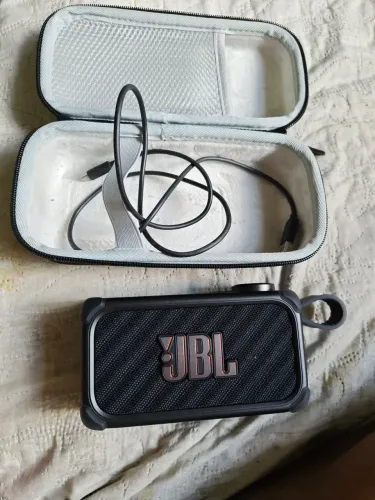 JBL bandbox solo+case e cabos usado