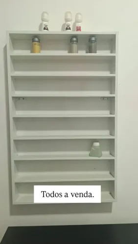 VENDE-SE EXPOSITOR DE ESMALTE