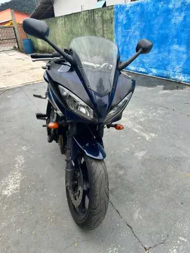 Moto Yamaha FZ6 S HG
