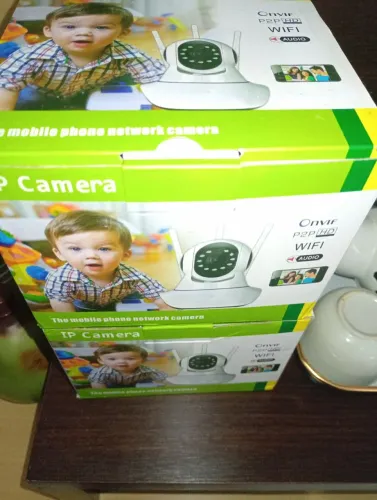 Câmera babá eletrônica nova