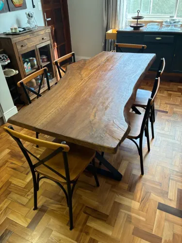 Mesa Rústica de madeira maciça!
