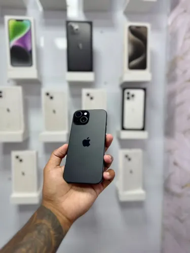 IPHONE 15 128GB PRETO<br>R$ 3.399,00