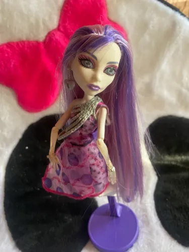 boneca Monster High Spectra /Dot Dead Gorgeous