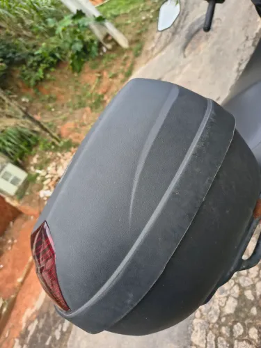 Vendo baú moto
