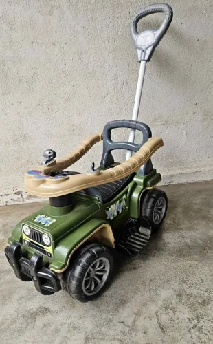 Carrinho infantil JEEP