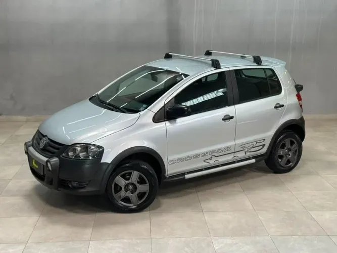 Volkswagen Crossfox 1.6 MI Total Flex 8V 5P 2009