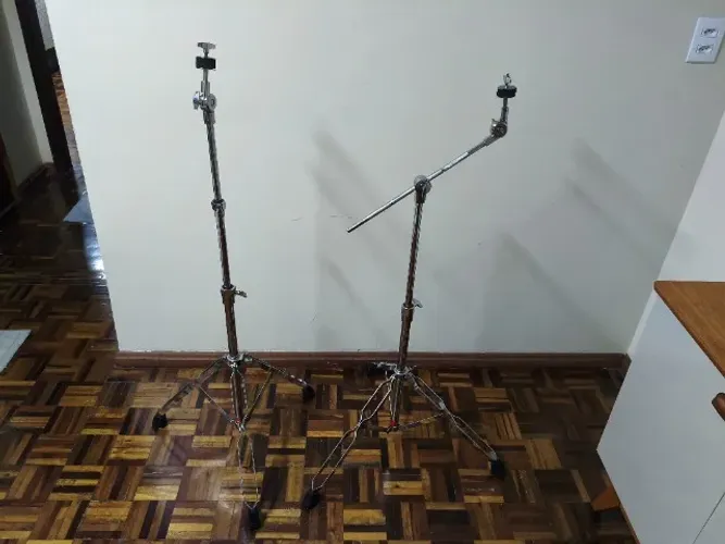 Estante Girafa + Estante Reta Nagano Garage