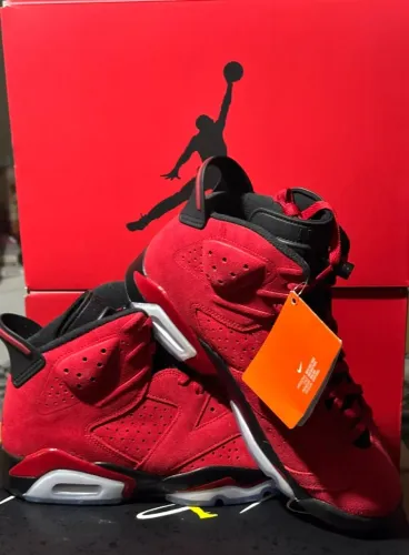  Air Jordan 6 Retro 'Toro Bravo' original. tam 9  BR 40