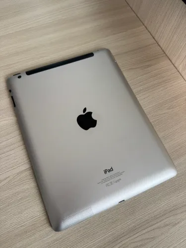 iPad 4ª Geração 64GB 