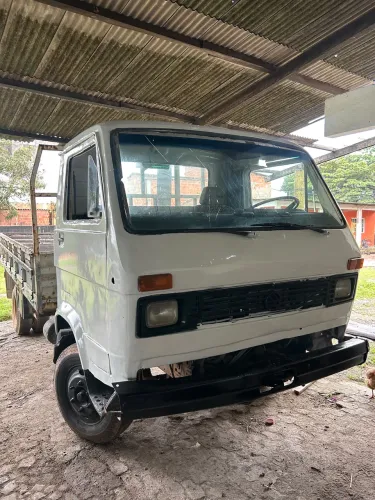 Vendo ou troco caminhão