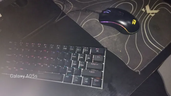 Vendo teclado e mouse gamer