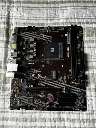 Placa-Mãe MSI A520M-A PRO (Socket AM4, DDR4)
