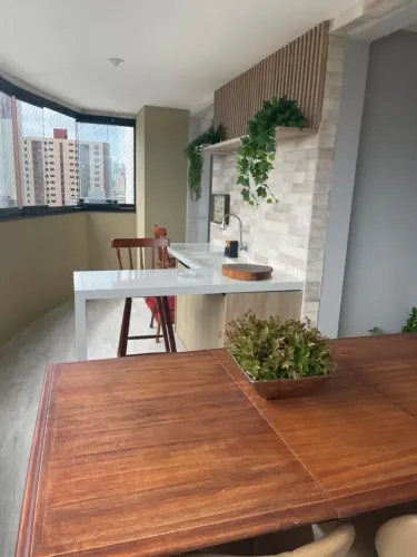 Imóvel para venda possui 200 metros quadrados com 4 quartos em Aeroclube - João Pessoa - P