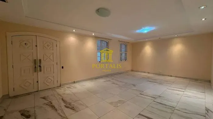Casa com 4 quartos à venda em Belo Horizonte