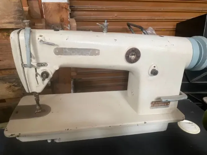 Reta industrial Brother Com motor convencional O ponto certo da costura